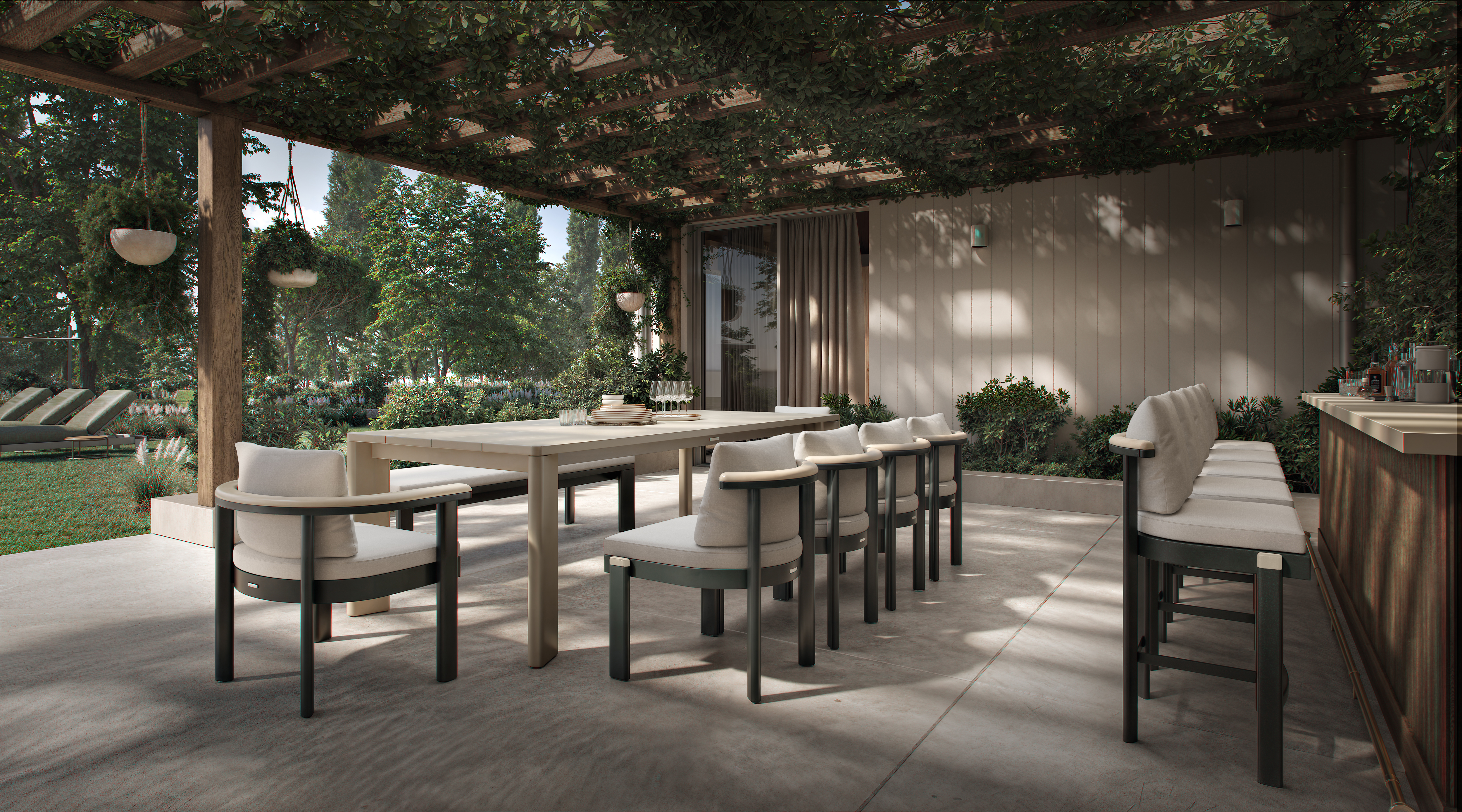 Brown Jordan Luca Dining